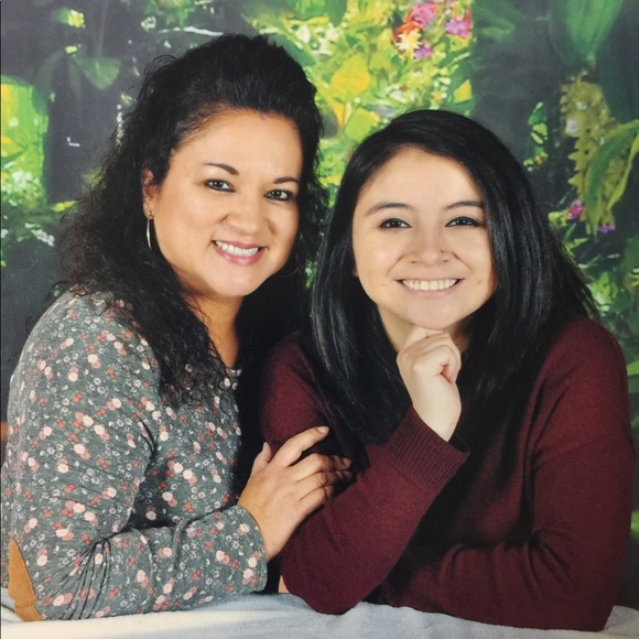 Meet your Posher, Maria - Picture 1 of 1